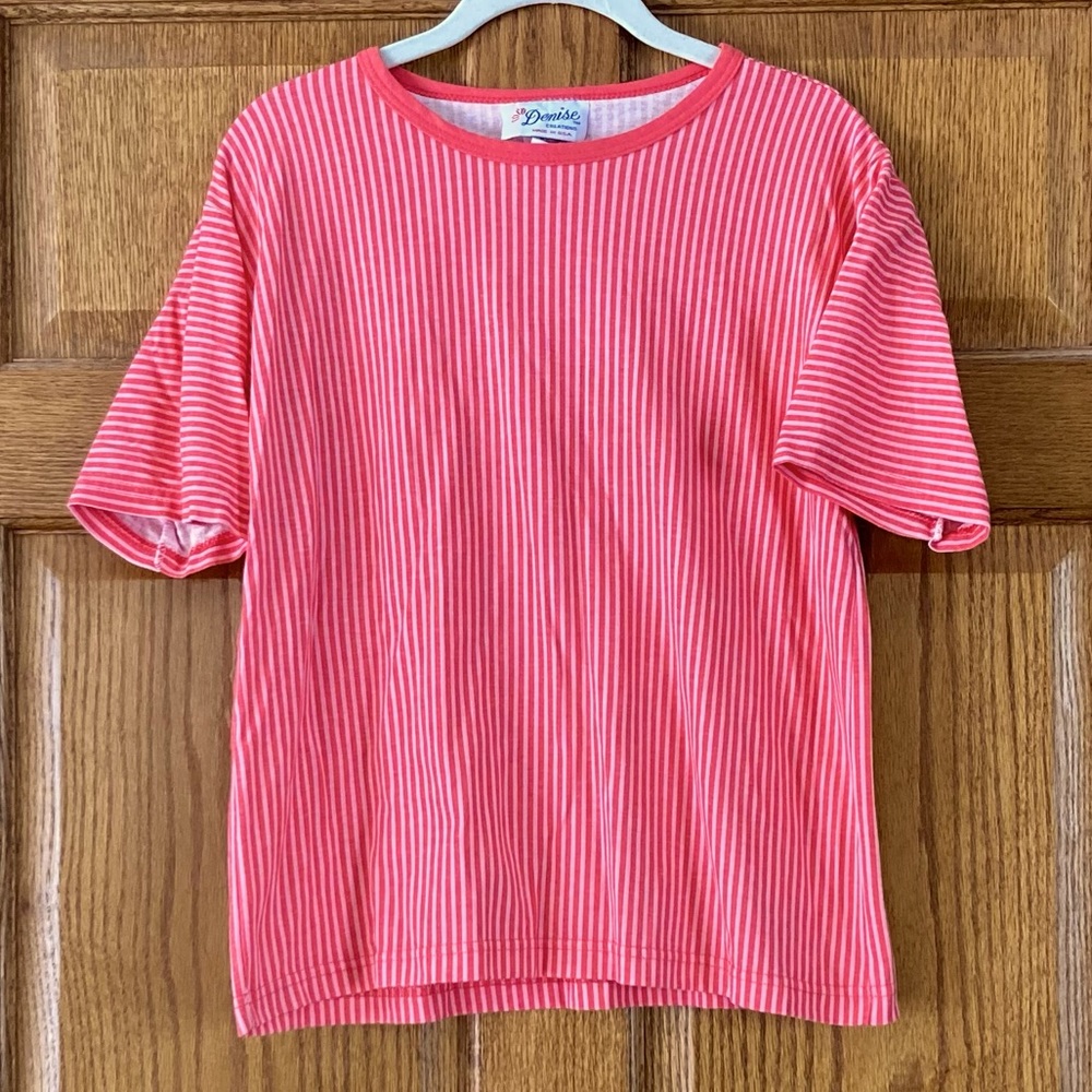 5/$15 Denise Salmon Pink Vertical Striped SS Shirt Medium (BUNDLE ONLY)